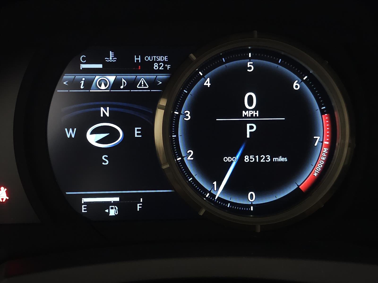 Used 2015 White Lexus F SPORT image 16