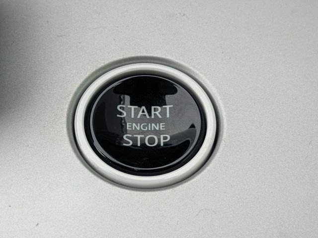 New 2026 Icy White Satin Land Rover SV image 35