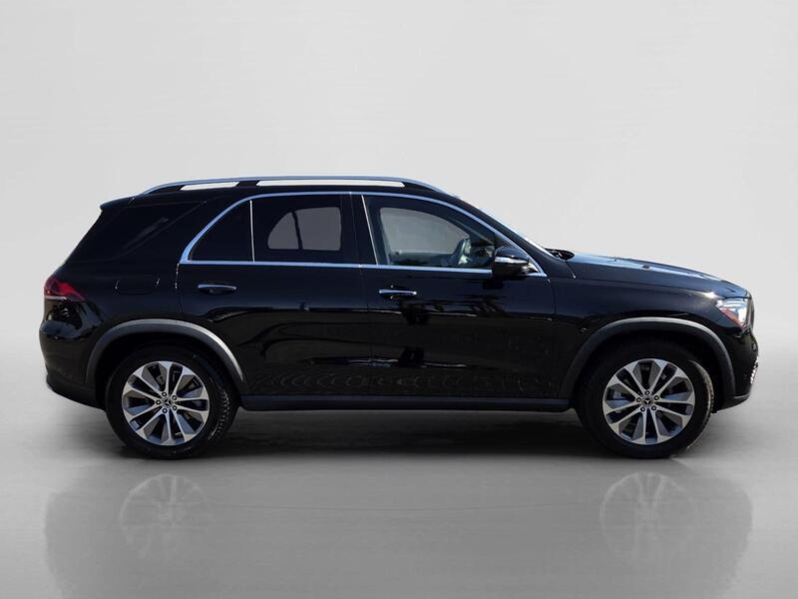Certified Used 2023 Black Mercedes-Benz GLE 350 image 6