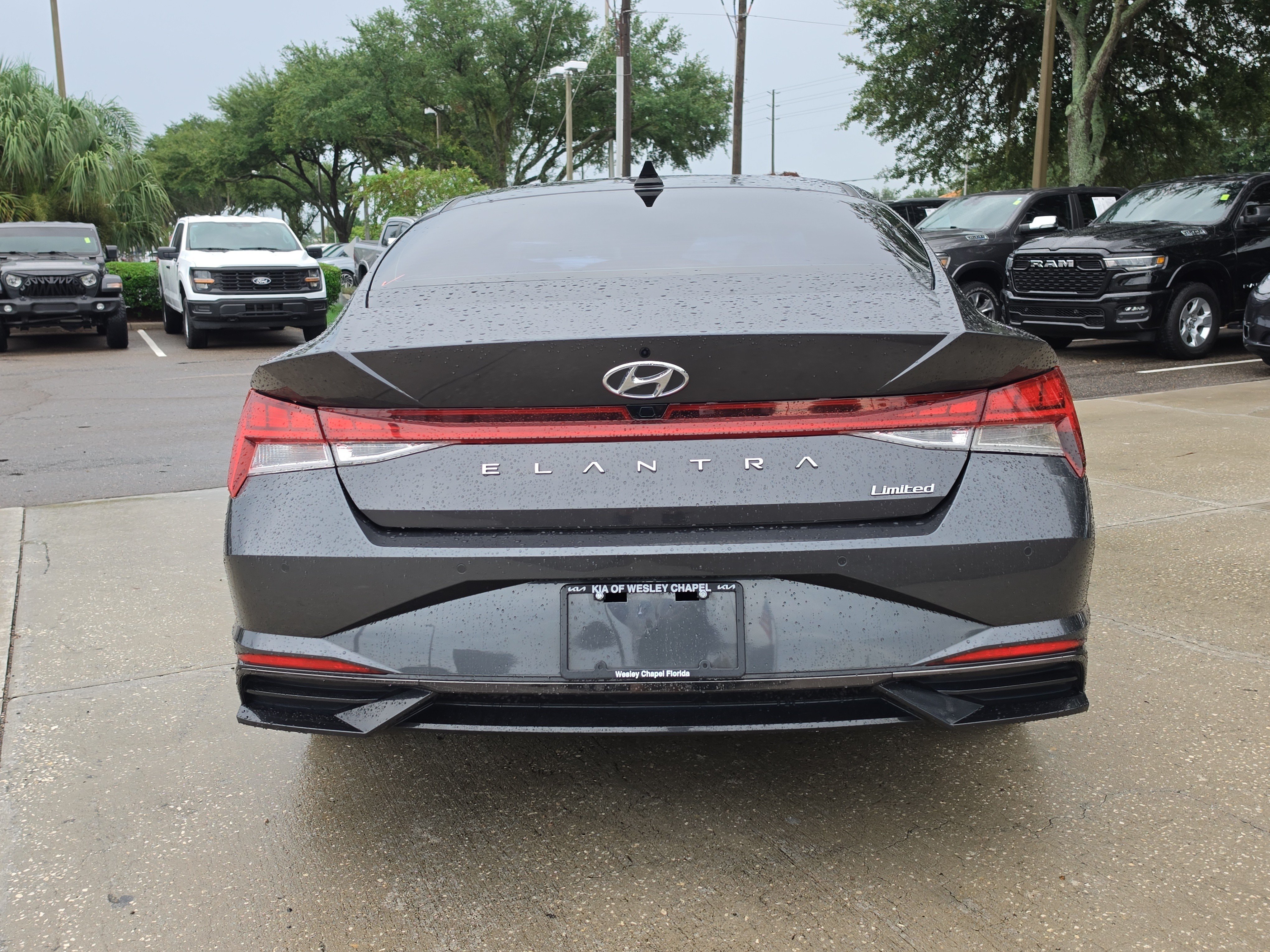 Used 2022 Portofino Gray Hyundai Limited image 7