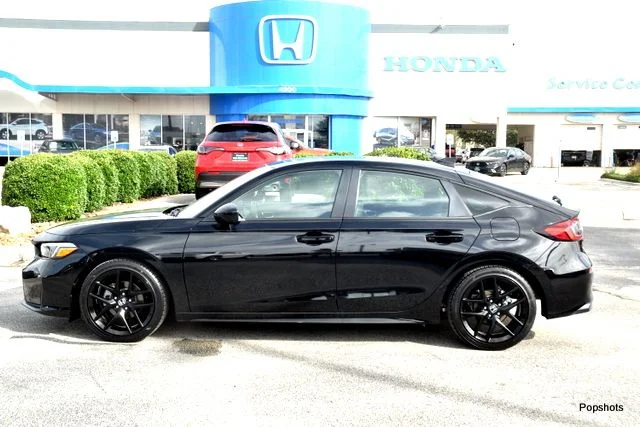 2026 Honda Civic Hatchback Sport - Photo 6