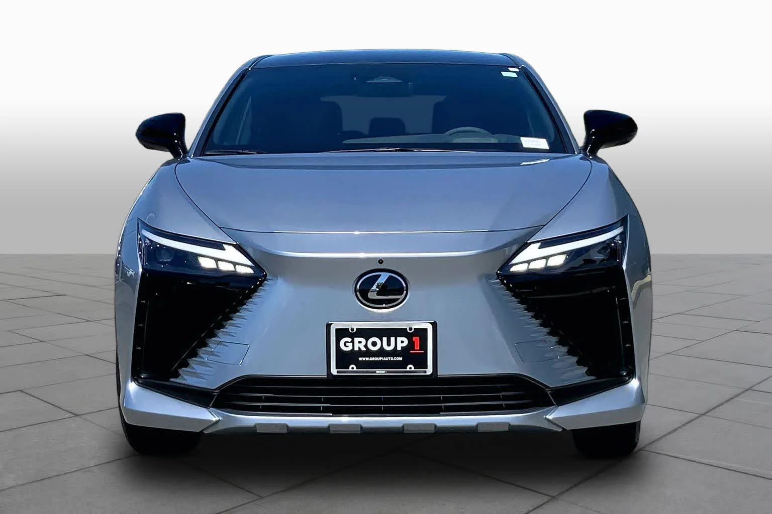 New 2026 Iridium Lexus Premium image 3
