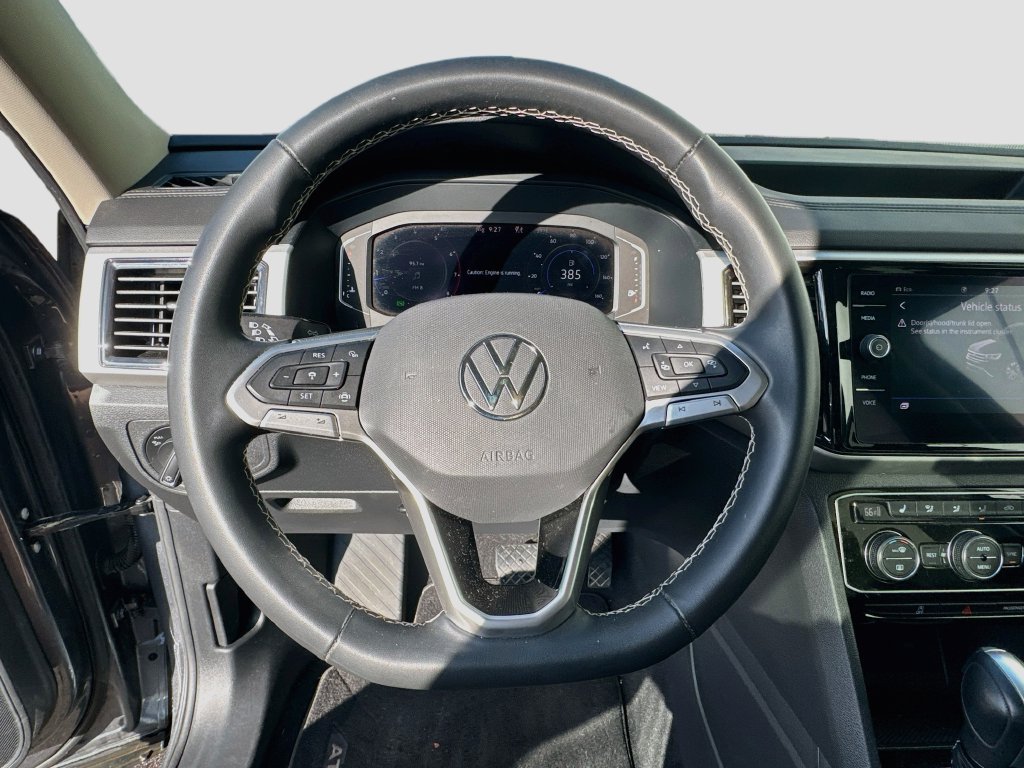 Used 2022  Volkswagen 3.6L V6 SE w/Technology image 11