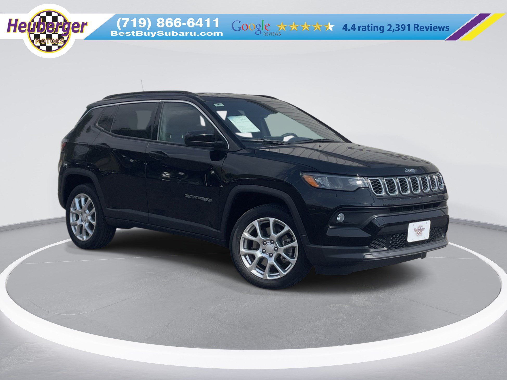 Used 2024 Diamond Black Crystal Pearlcoat Jeep Latitude Lux image 1