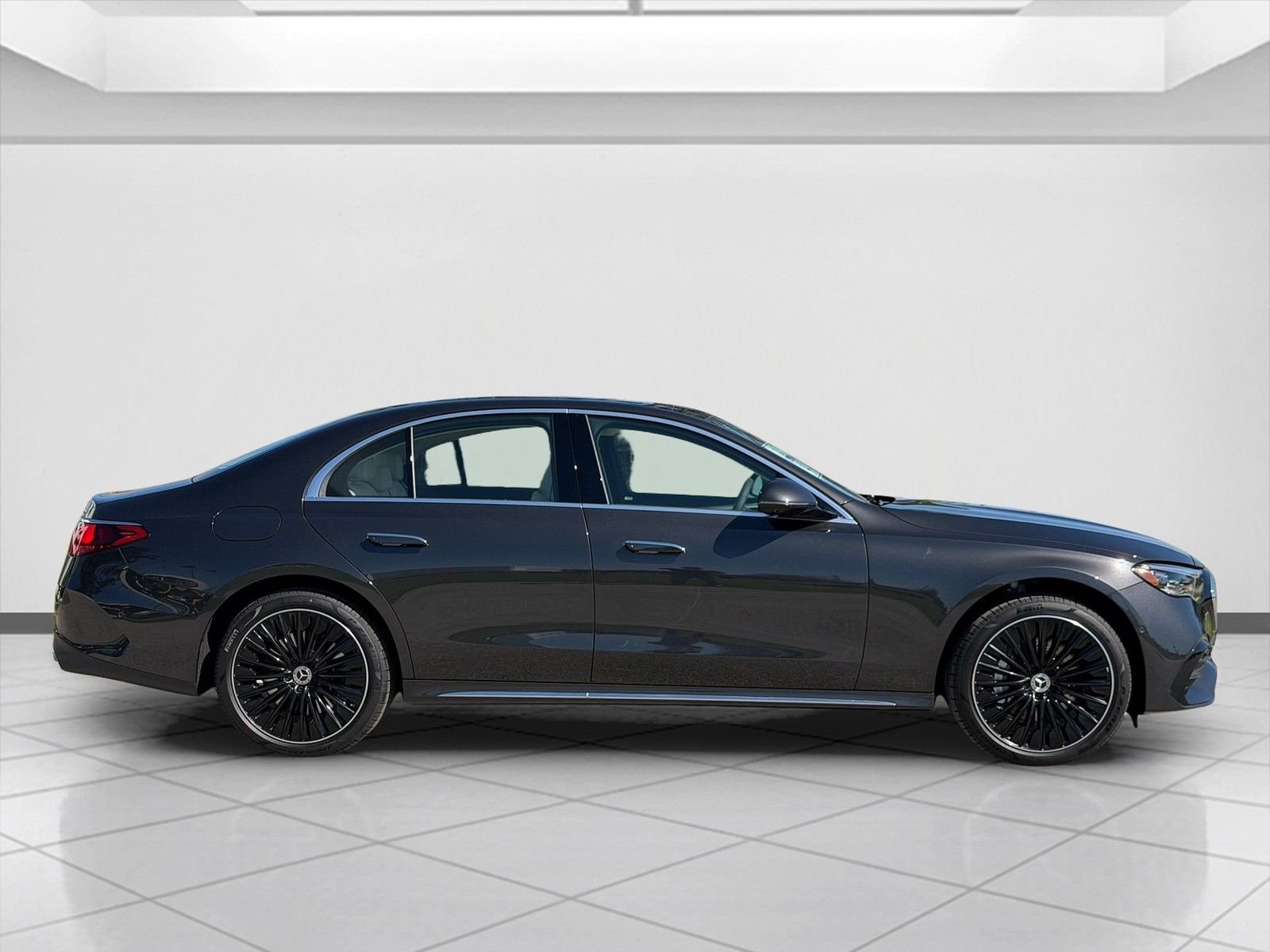 New 2026 Graphite Grey Metallic Mercedes-Benz E 450 image 2