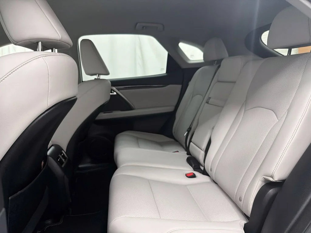 Used 2022 Black Lexus 350 image 22