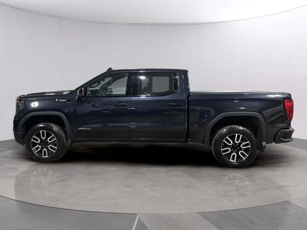 Used 2022 Silver GMC AT4 image 6