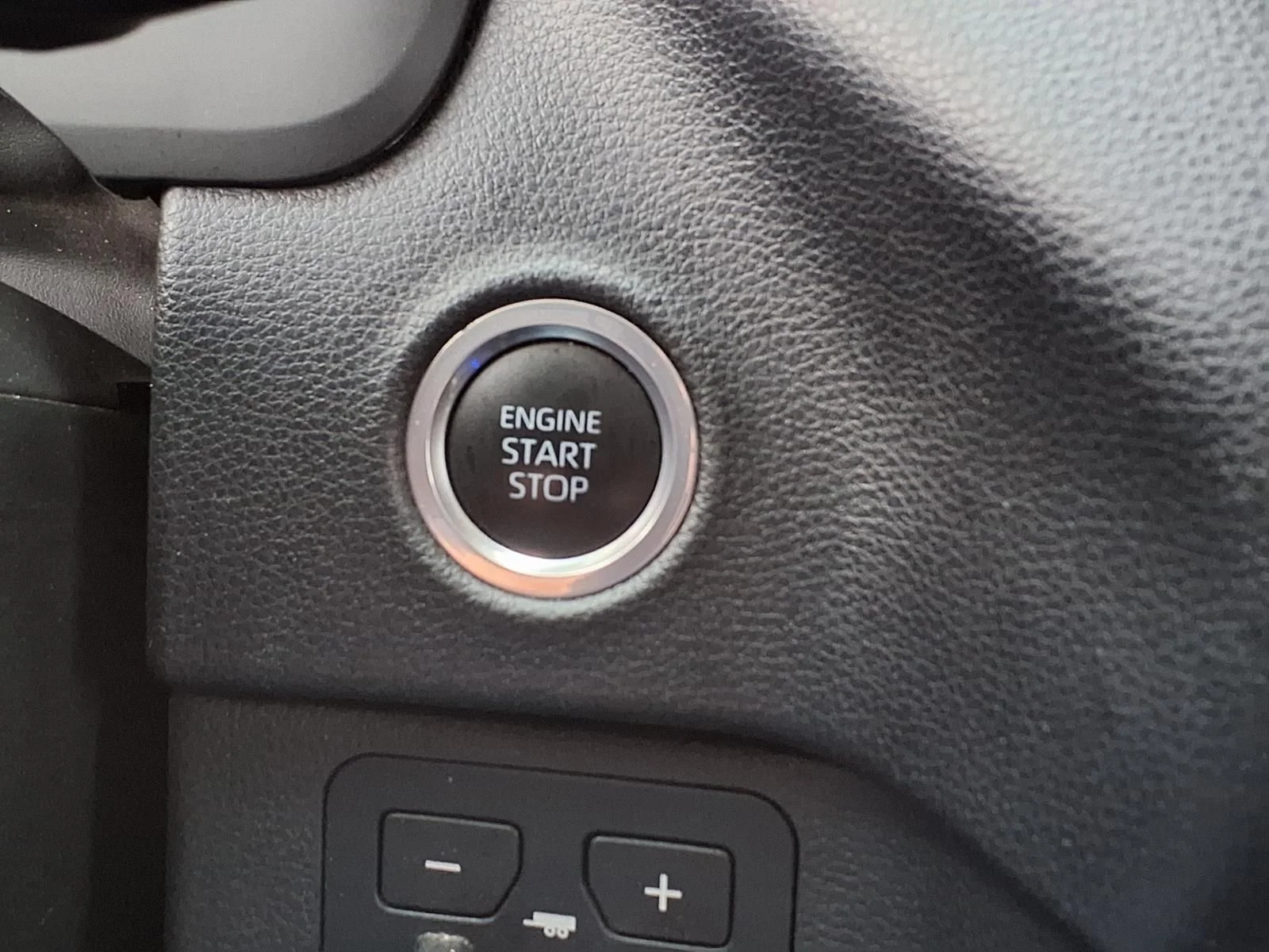 Used 2023 White Toyota SR5 image 15
