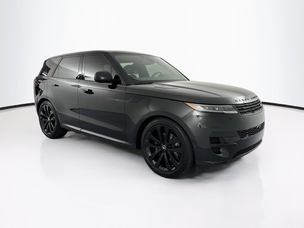 Used 2024 Black Land Rover SE image 3