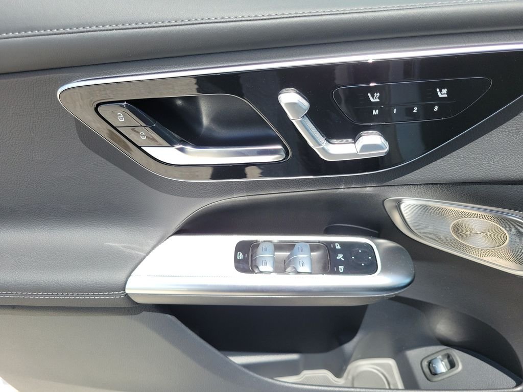 New 2027 Cirrus Silver Metallic Mercedes-Benz GLC 300 image 16
