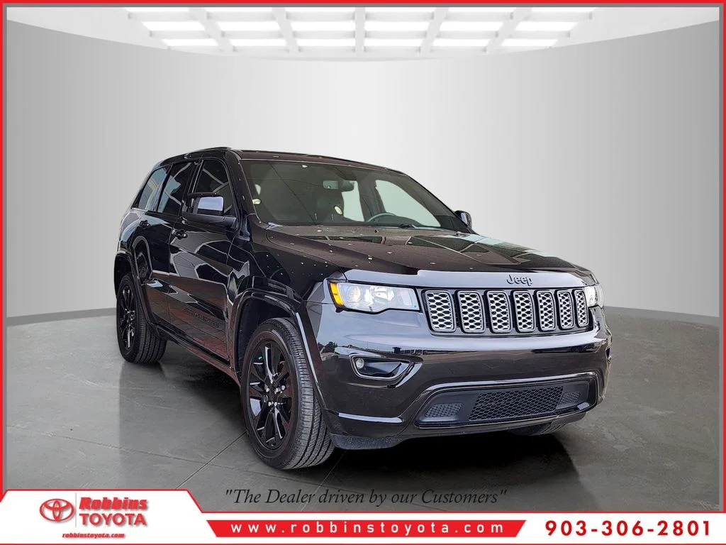 2019 Jeep Grand Cherokee Altitude's photo