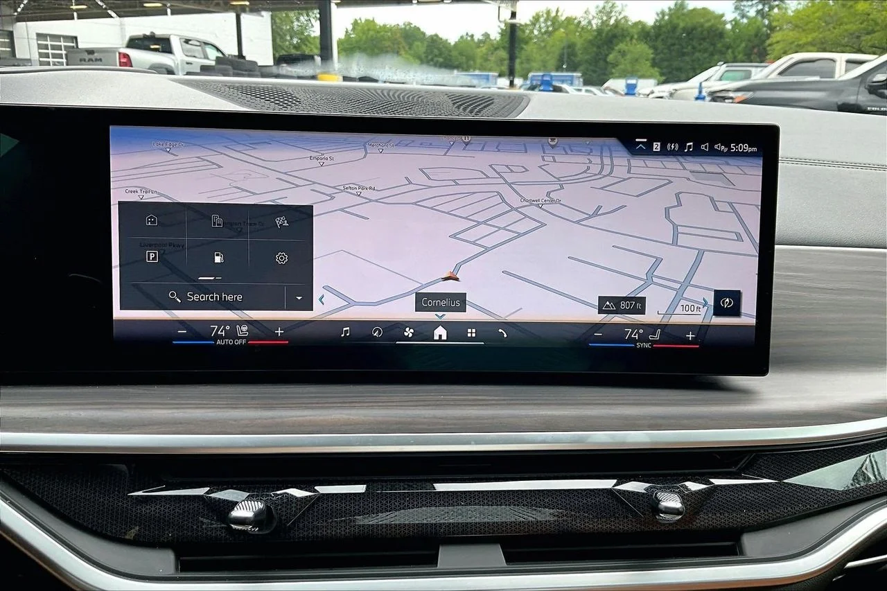 Certified Used 2024 Gray BMW xDrive40i image 13