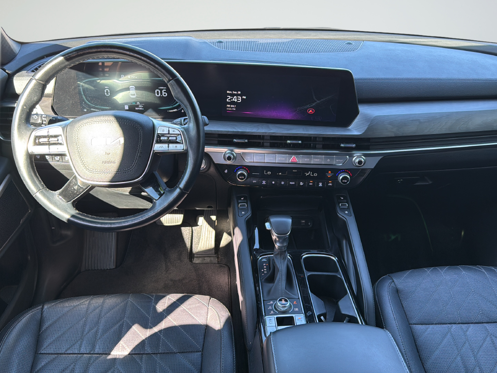 Used 2024 Gray Kia EX X-Line image 9