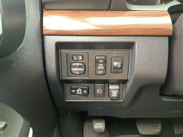 2021 Toyota Tundra Limited - Photo 18