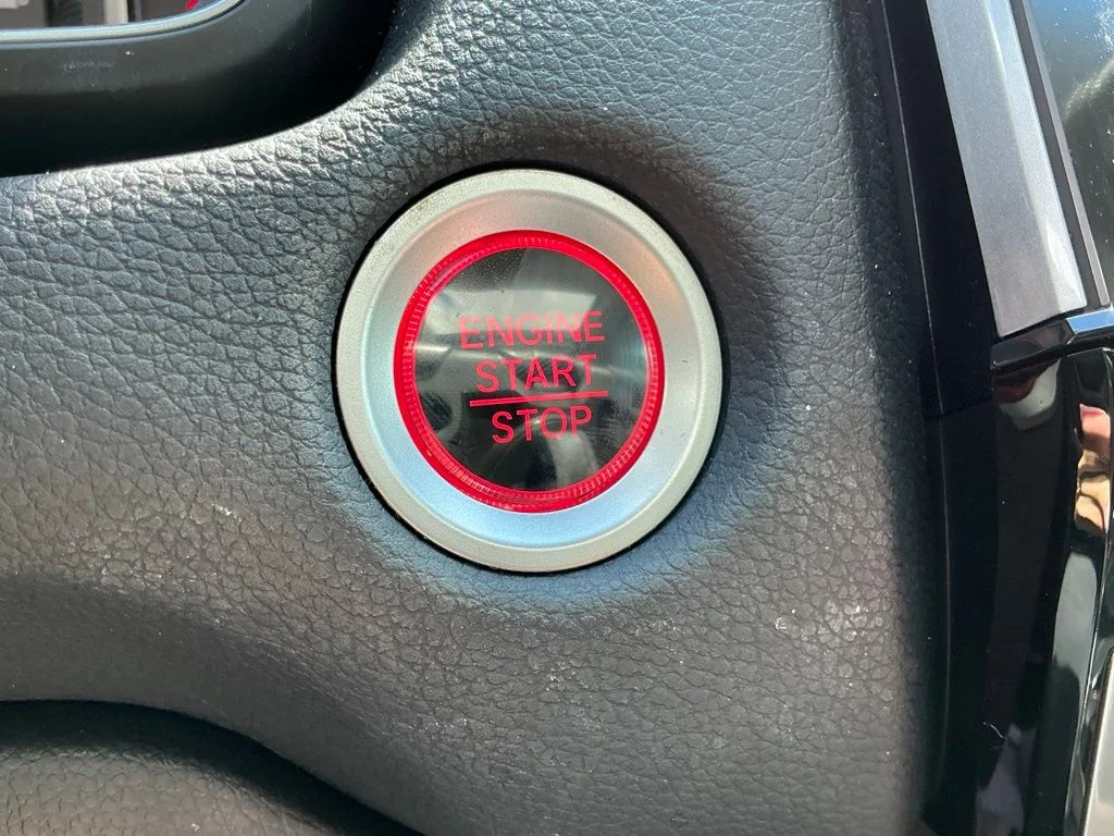 Used 2019  Honda EX-L image 40