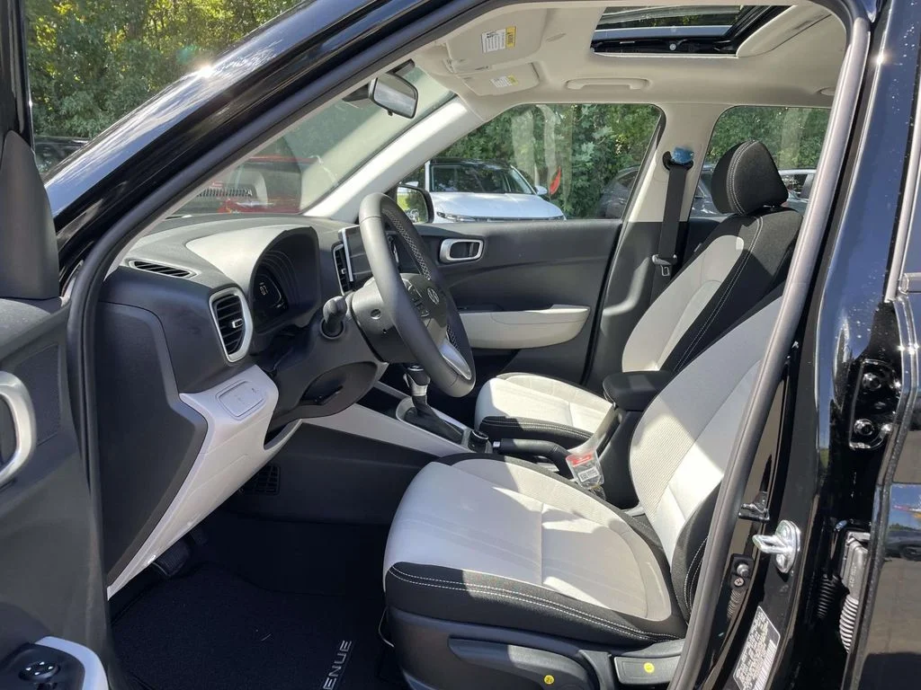 New 2026 Black Hyundai SEL image 15