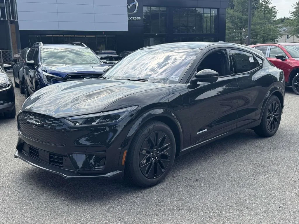 New 2026 Black Ford Premium image 2