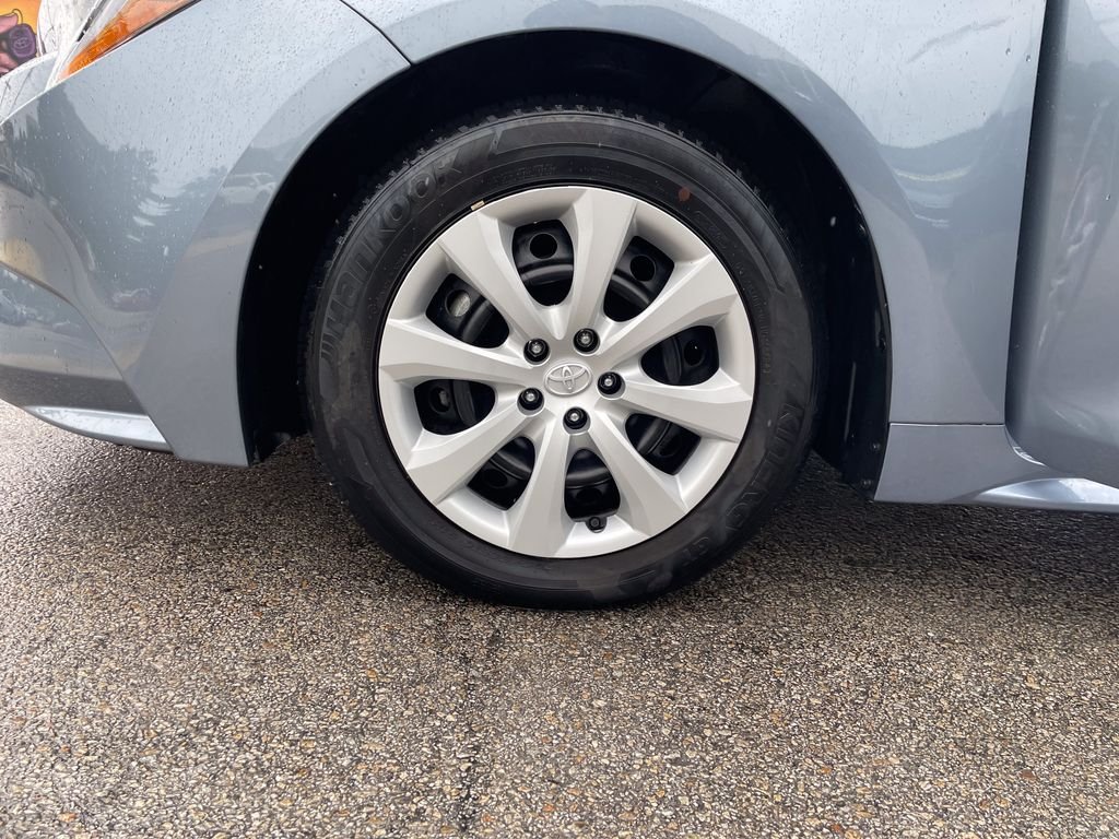 Used 2025 Gray Toyota LE image 9
