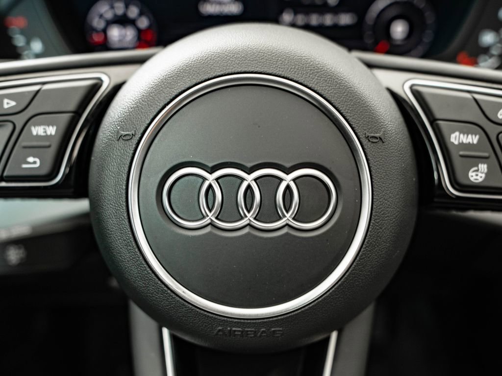 Used 2018 Manhattan Gray Metallic Audi 2.0T Premium Plus image 28