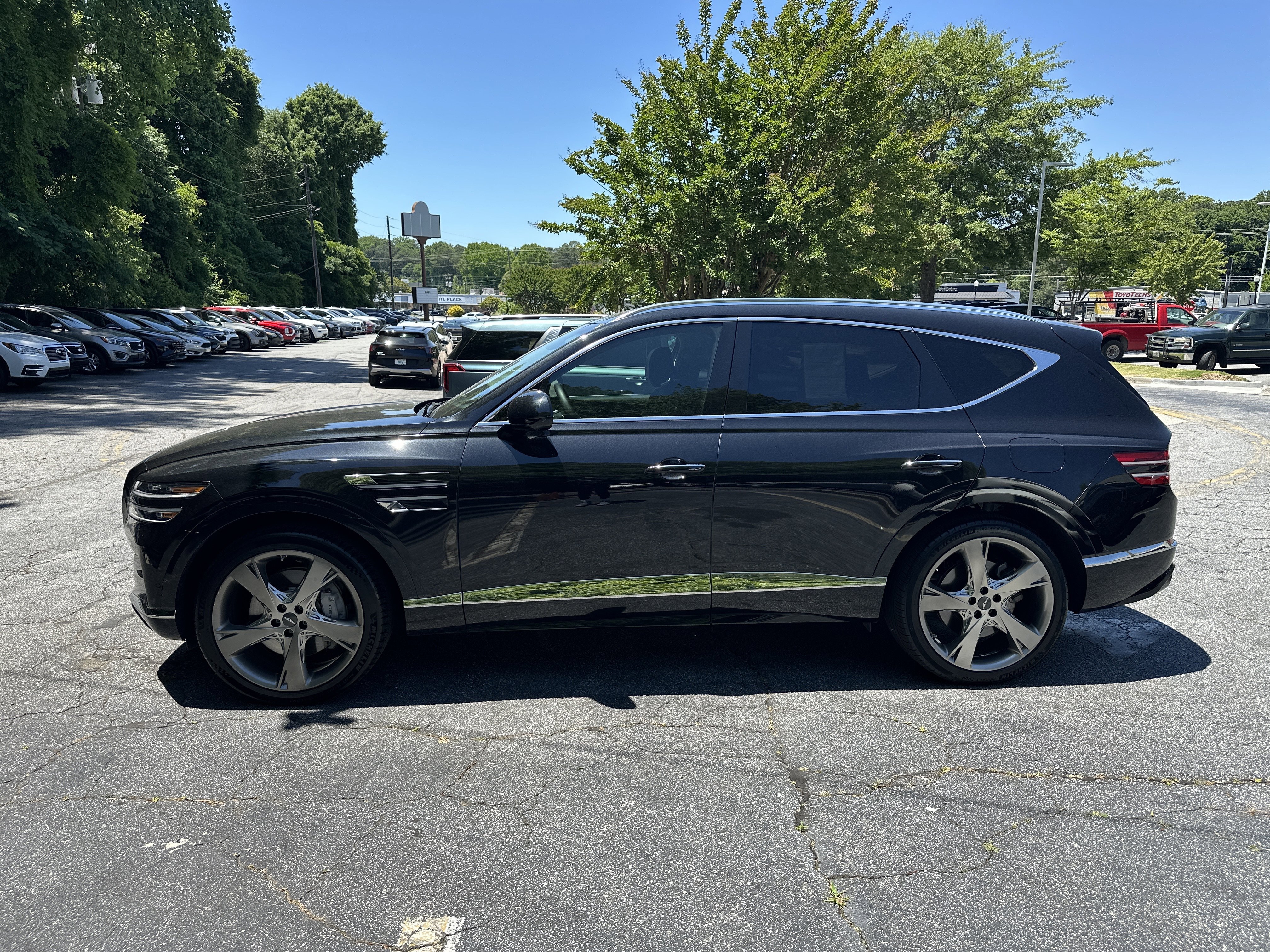 Used 2021 Vik Black Genesis 3.5T Prestige image 9