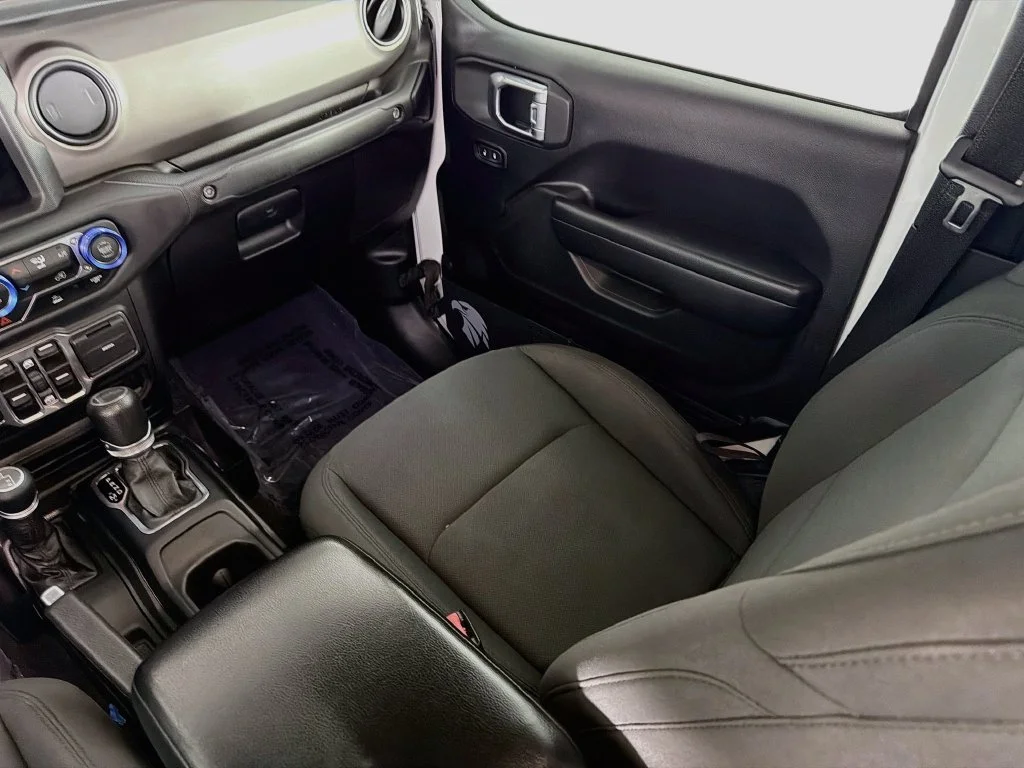 Used 2021 White Jeep Willys image 21