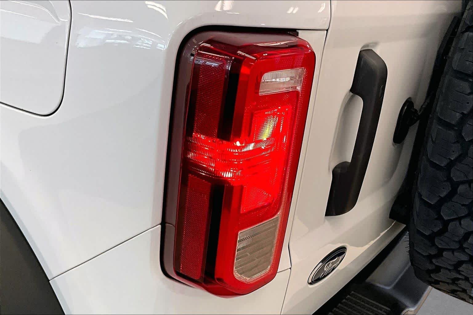Used 2023 Oxford White Ford Black Diamond image 26