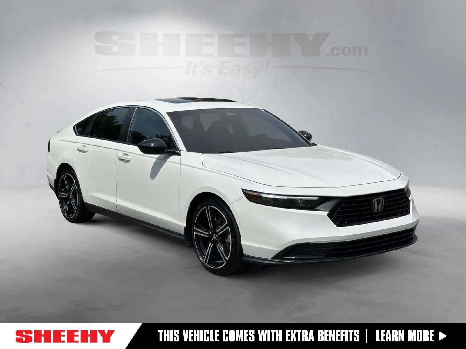 Used 2025 White Honda Sport image 1