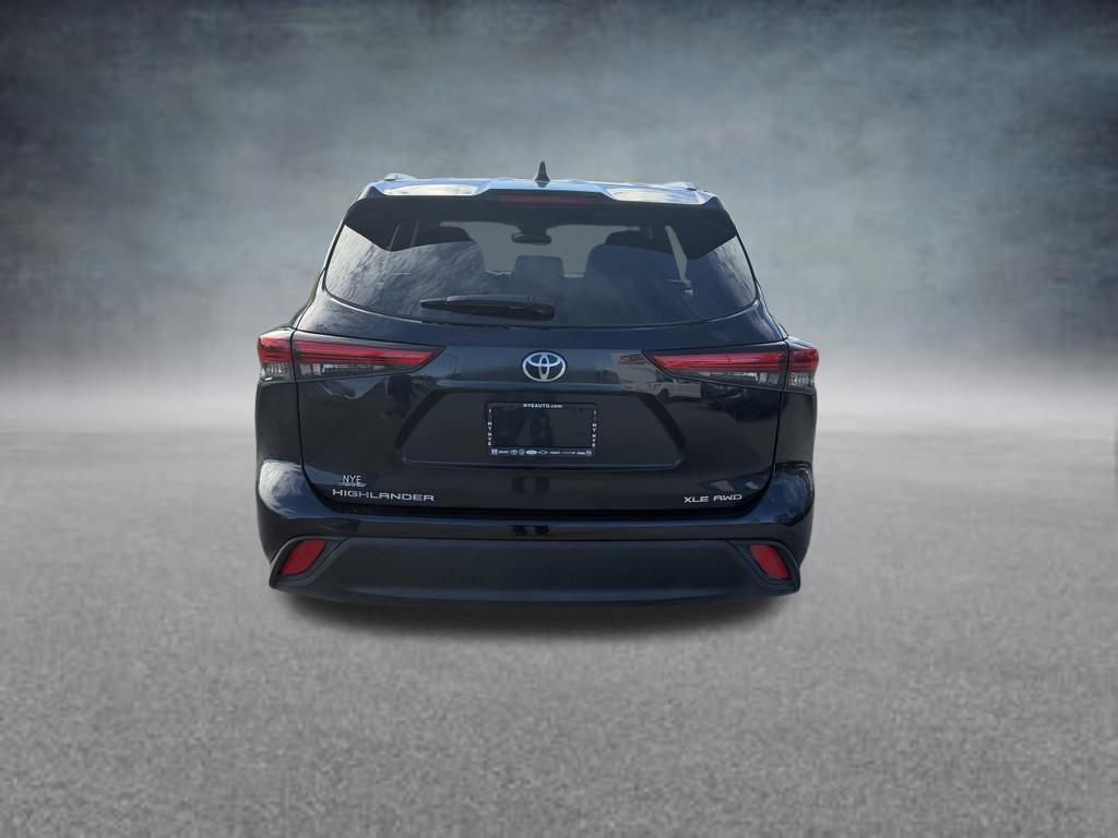 Used 2023 Black Toyota XLE image 4