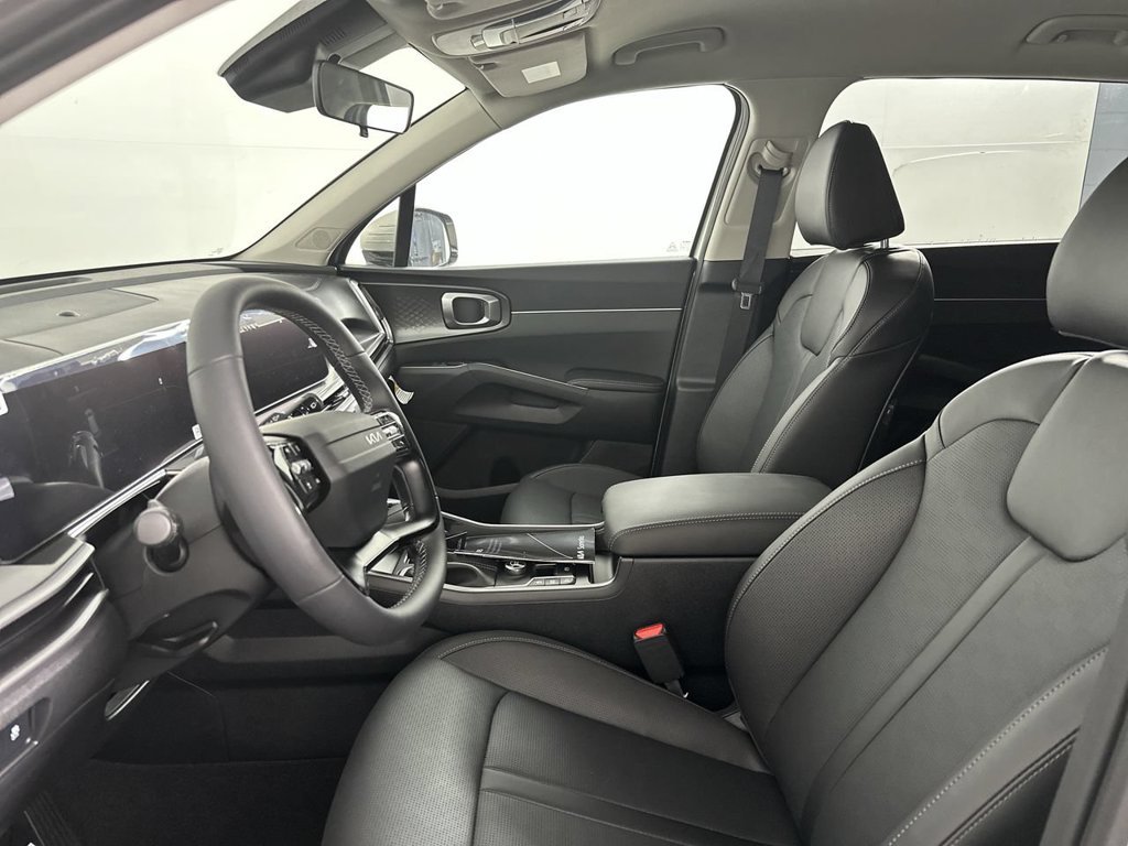New 2026 Ivory Silver Kia S image 2