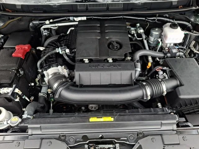 Used 2024 Green Nissan PRO-4X image 27