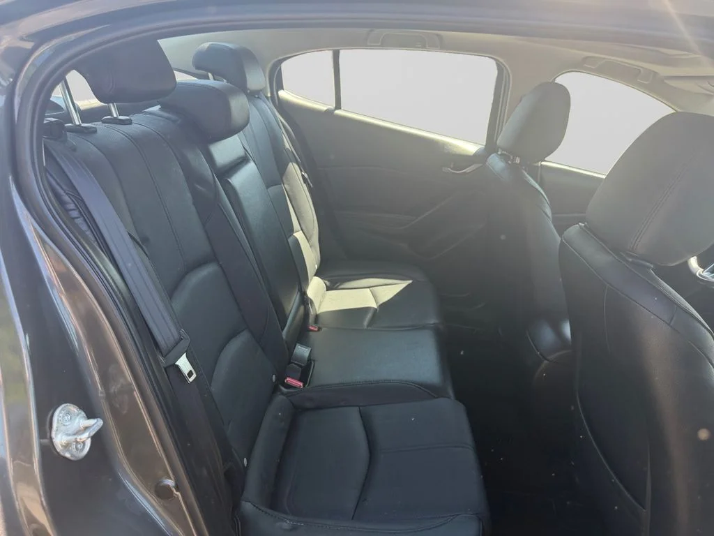 Used 2018 Gray Mazda Grand Touring image 18