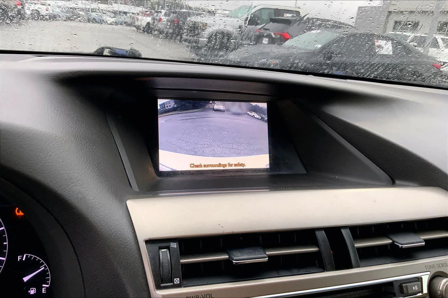 Used 2015 Starfire Pearl Lexus  image 28
