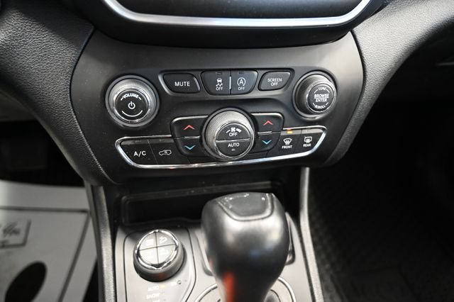 2022 Jeep Cherokee Trailhawk - Photo 18