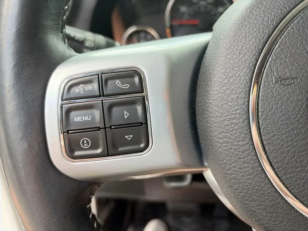 Used 2016 White Jeep Unlimited Rubicon image 23