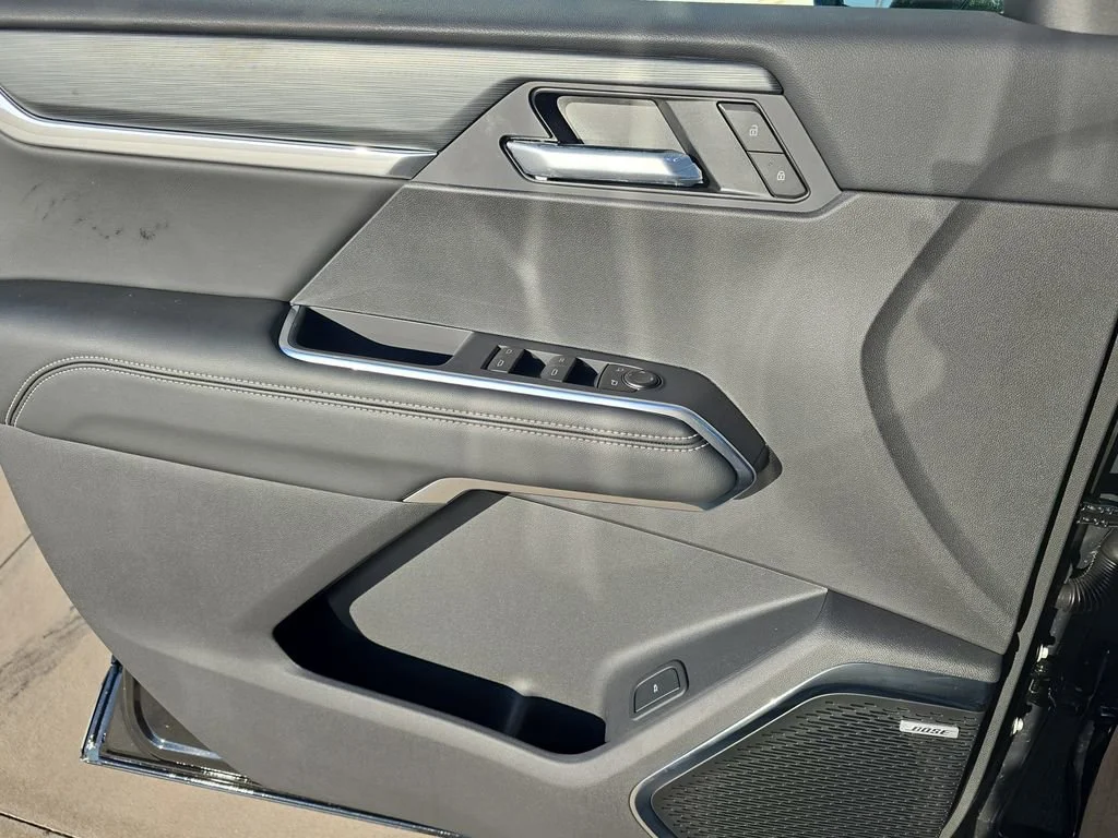 New 2026 Ebony Twilight Metallic GMC Elevation image 28
