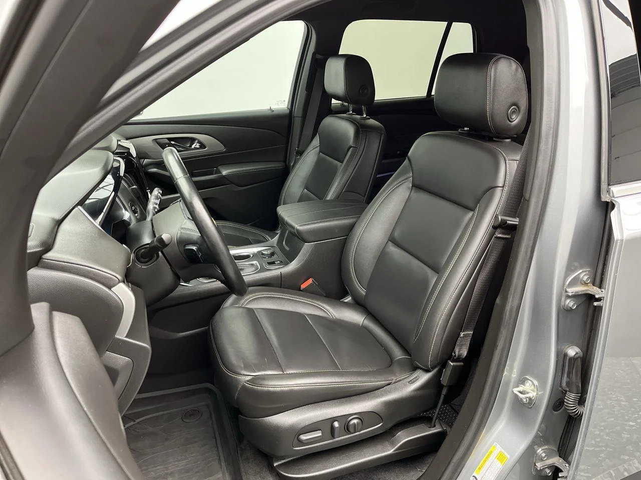Certified Used 2023 Sterling Gray Metallic Chevrolet LT Leather image 8