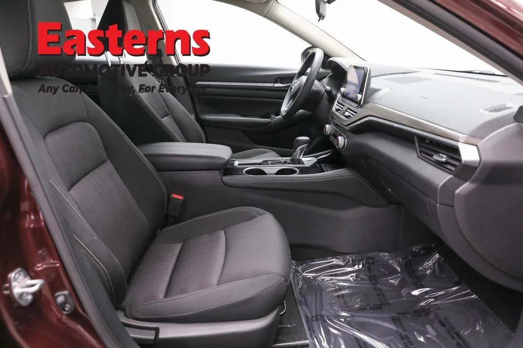 Used 2023 Red Nissan 2.5 SV image 24