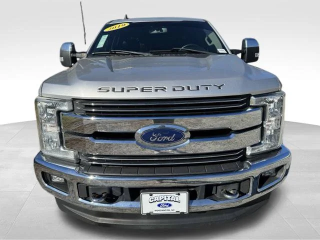Used 2019 Silver Ford Lariat image 2