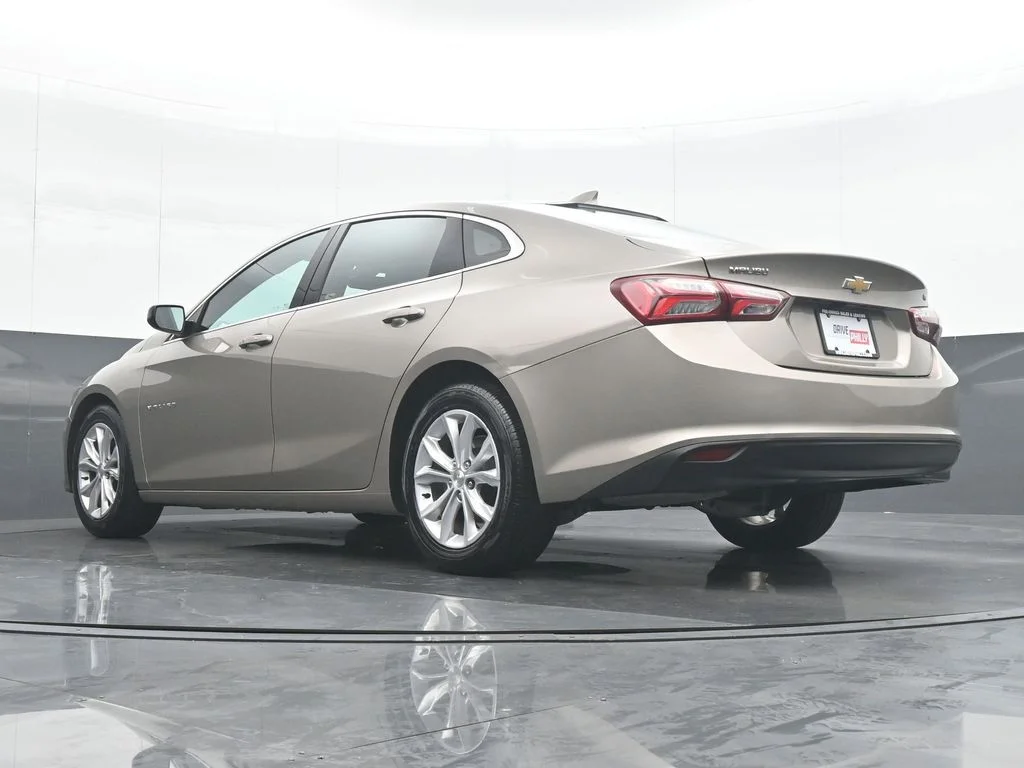 Used 2022 Gray Chevrolet LT image 28