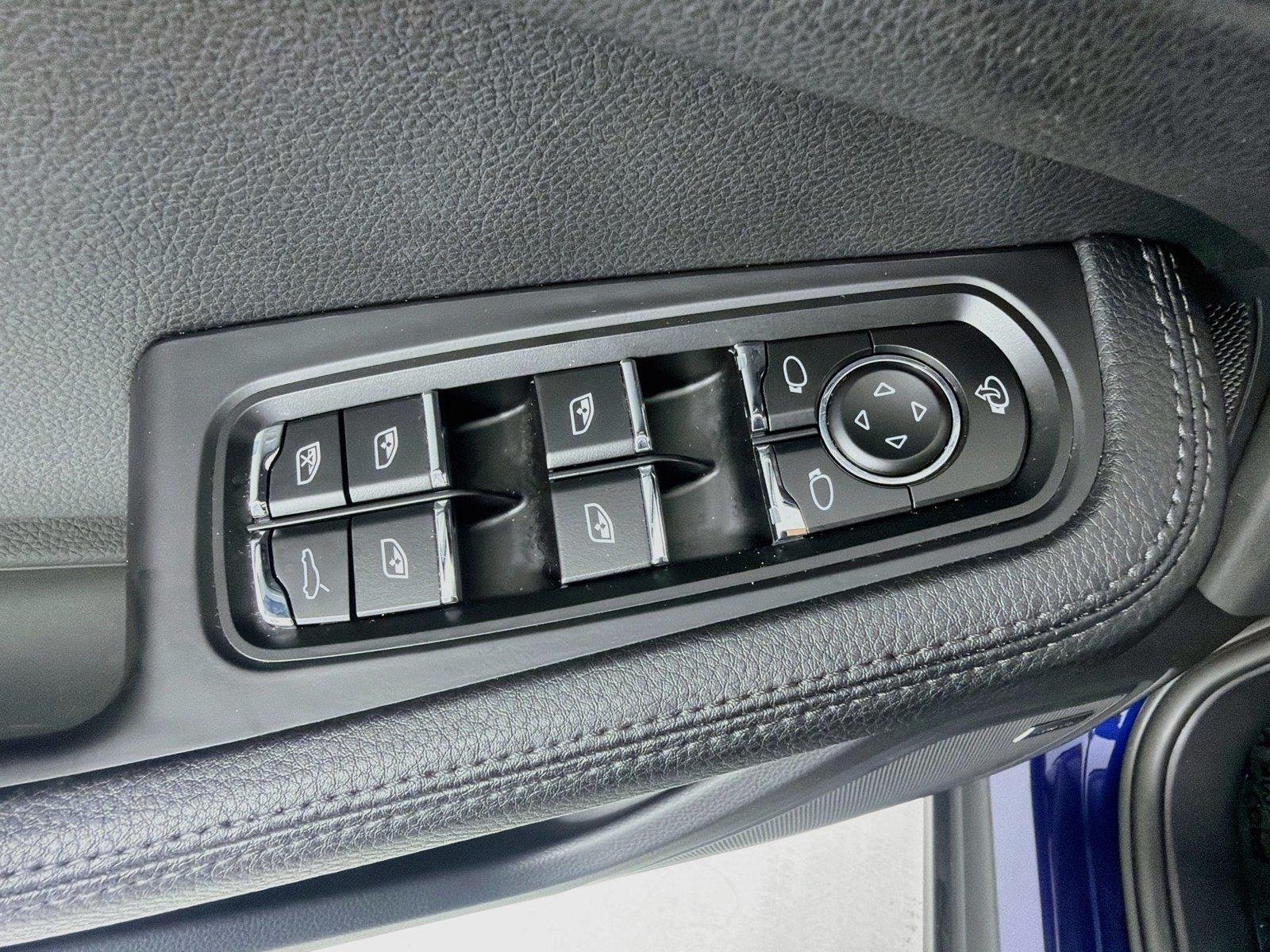 Used 2023 Gentian Blue Metallic Porsche S image 9