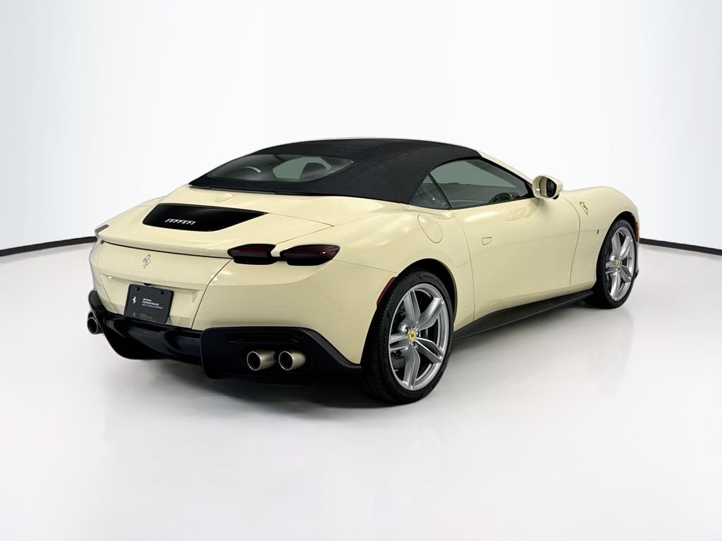 Used 2025  Ferrari Base image 13