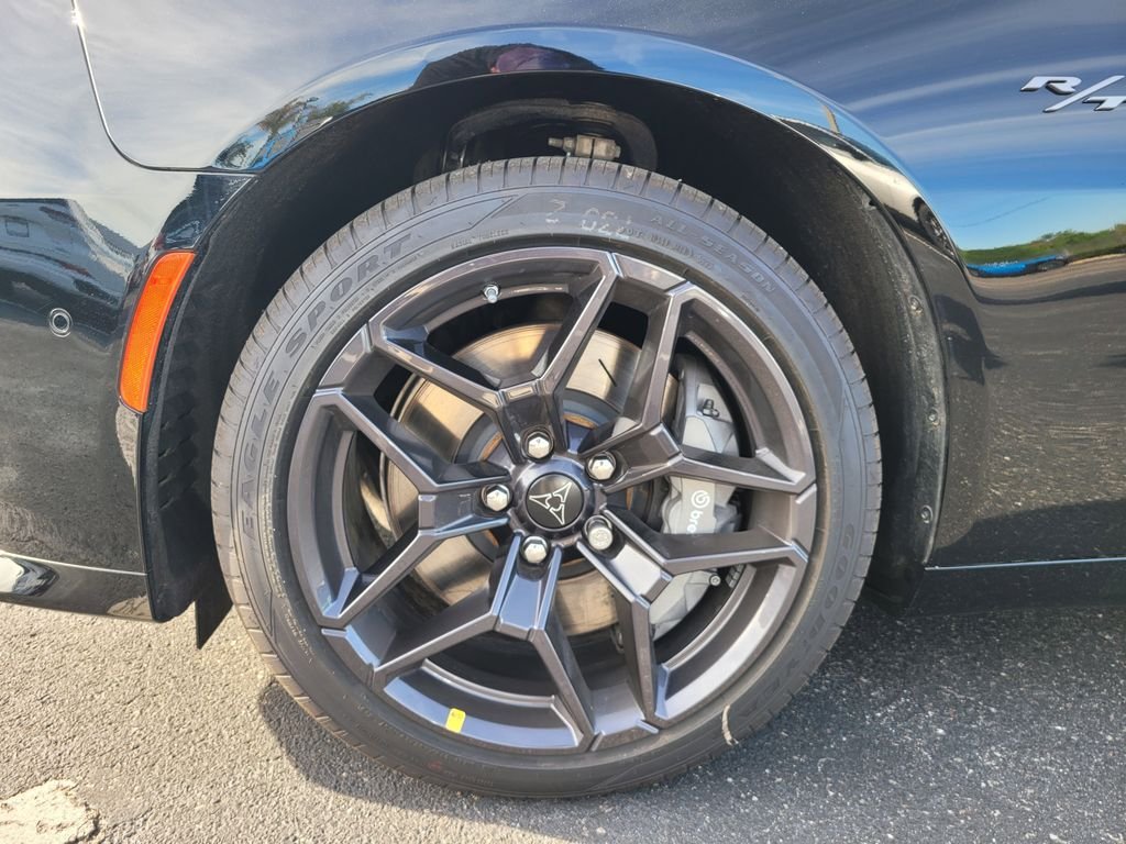 New 2026 Diamond Black Crystal Pearlcoat Dodge R/T Plus image 9