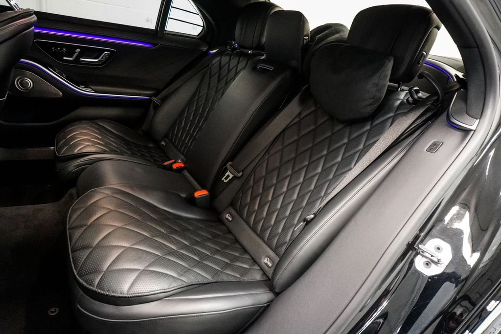 Used 2024 Black Mercedes-Benz S 580 image 8