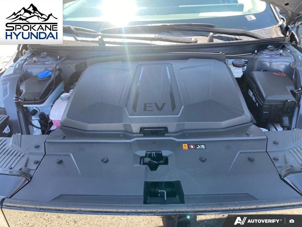 New 2026 Digital Teal Hyundai SE image 13