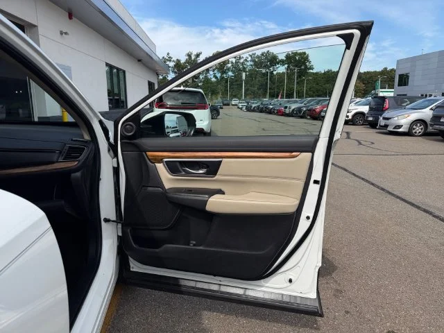 Certified Used 2018 White Honda EX-L image 33