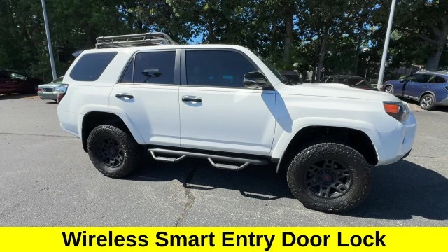 Used 2021 White Toyota Venture image 8