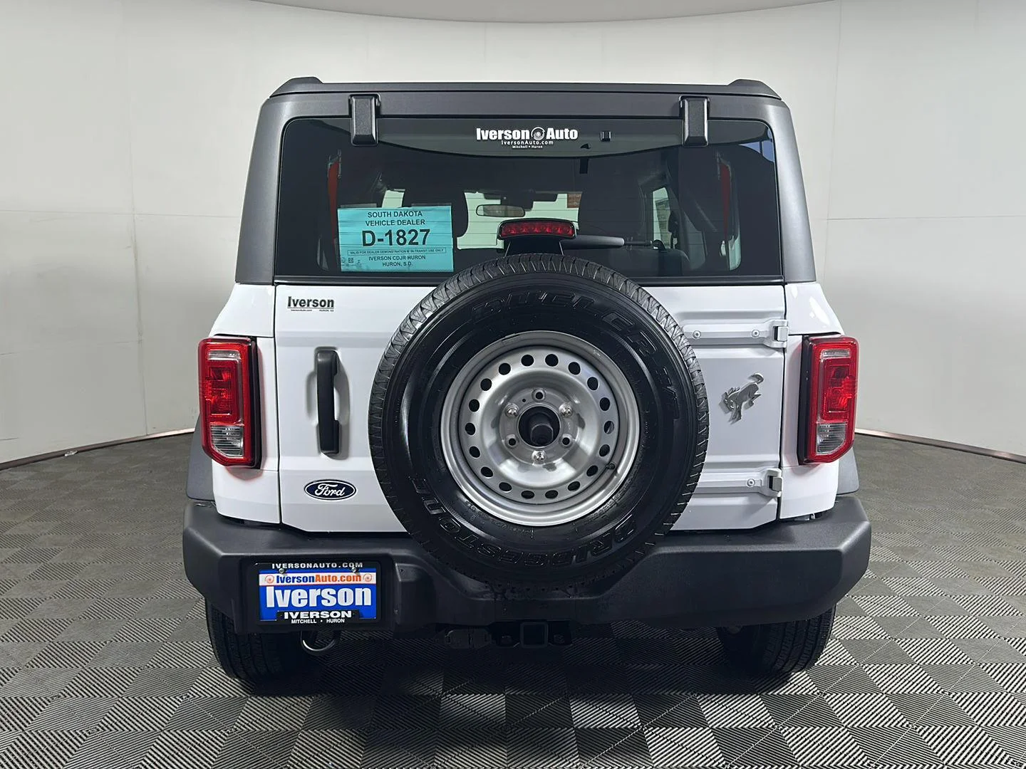 New 2026 Oxford White Ford Base image 8