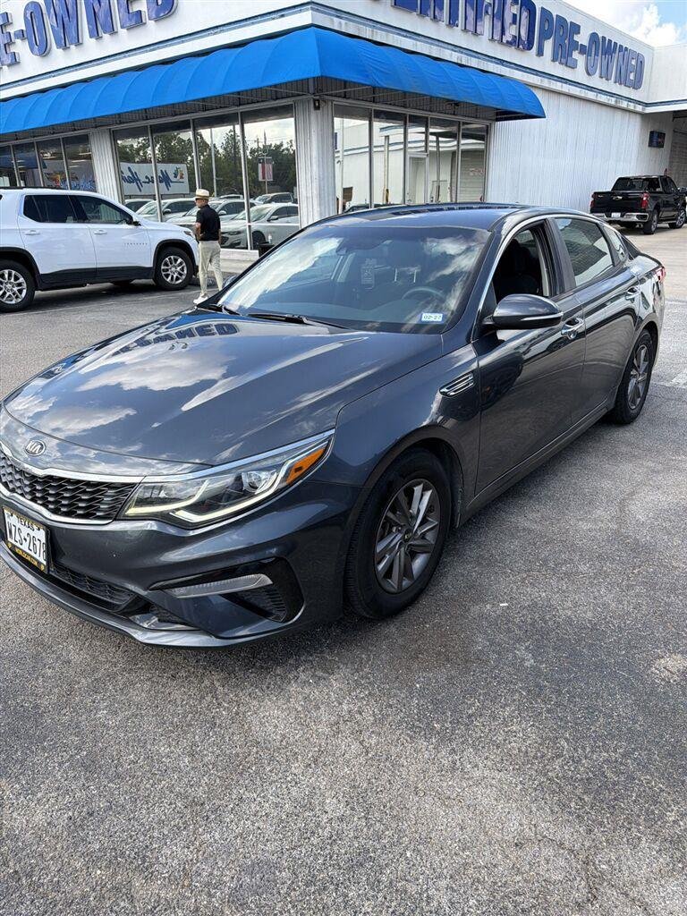 Used 2020 Gray Kia LX image 1