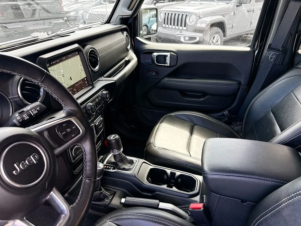 Used 2022 Black Jeep Unlimited Sahara image 26