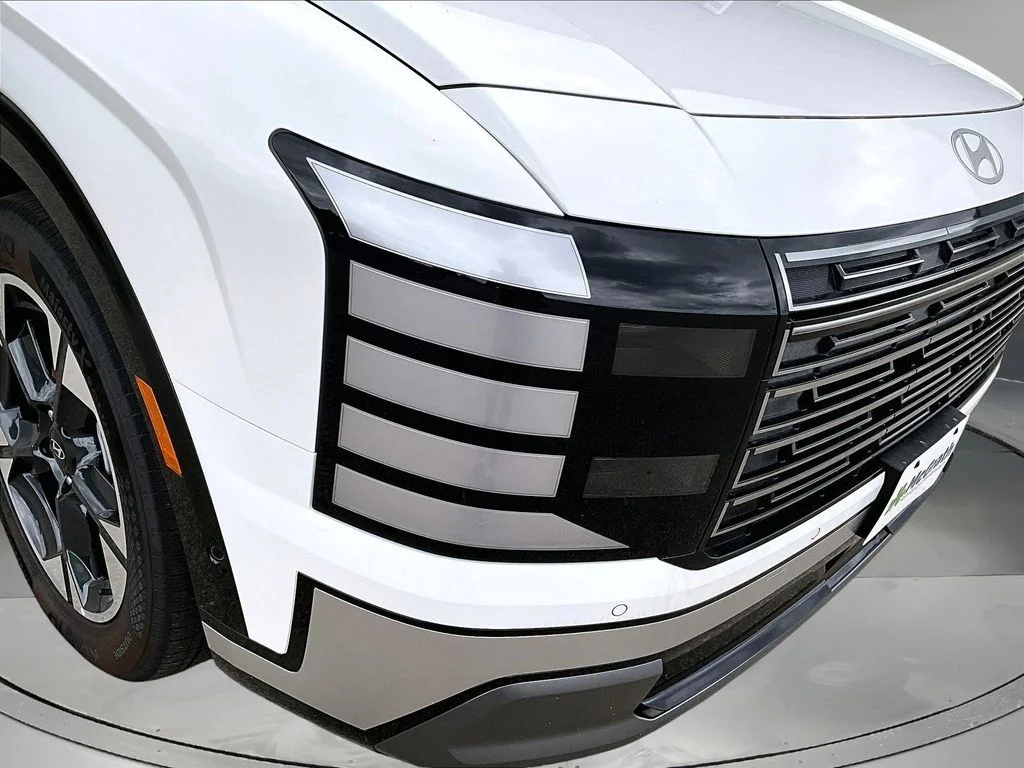 New 2026 White Hyundai Limited image 31